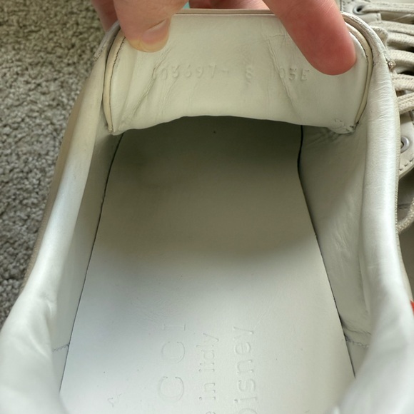 Disney x Gucci Mickey Mouse Sneakers - Picture 5 of 16